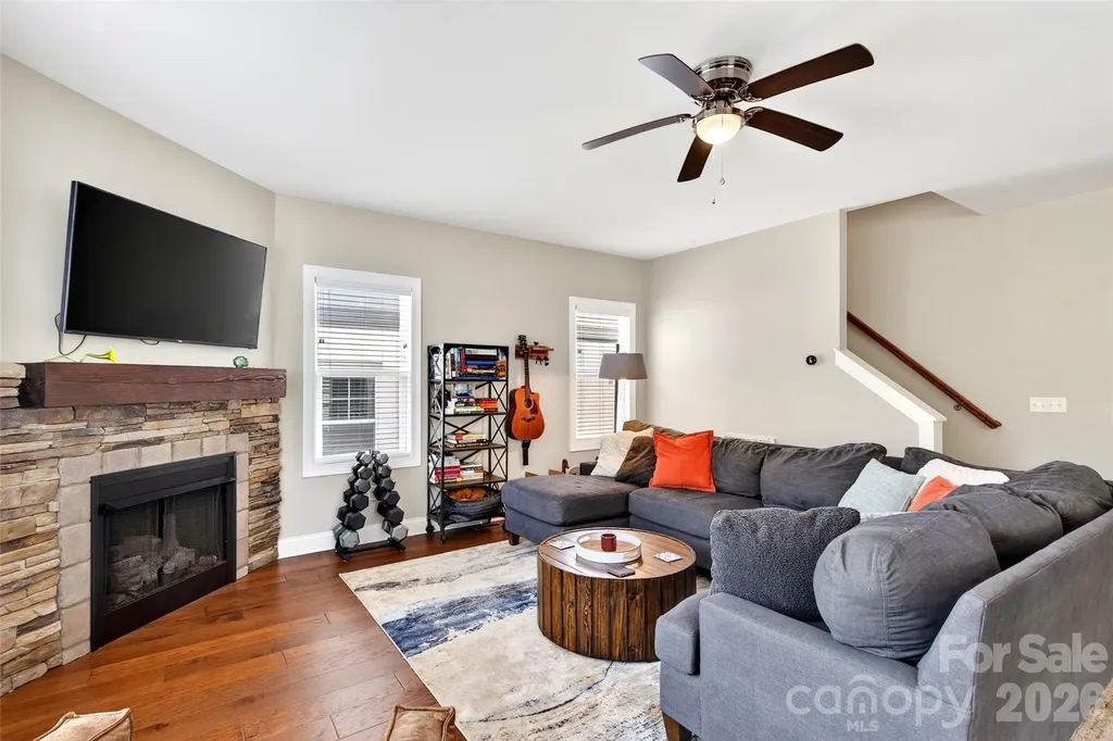 22 Tudor Way Black Mountain NC 28711
