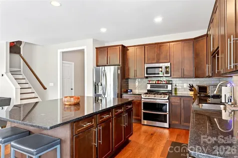22 Tudor Way Black Mountain NC 28711
