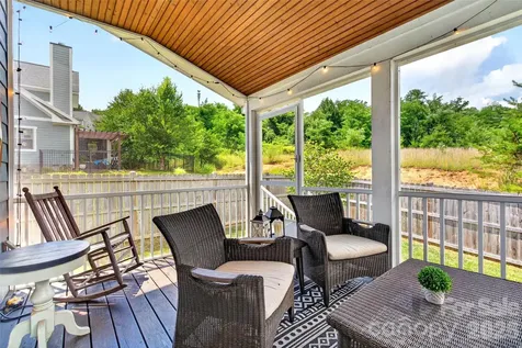 22 Tudor Way Black Mountain NC 28711