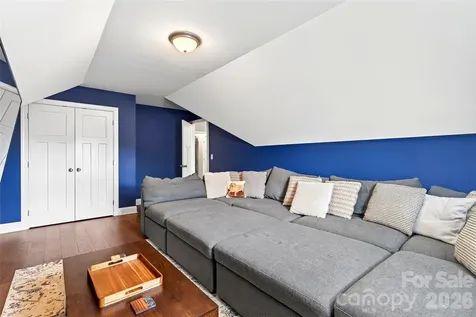 22 Tudor Way Black Mountain NC 28711
