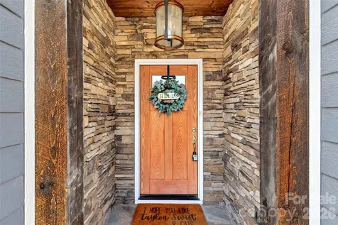 22 Tudor Way Black Mountain NC 28711