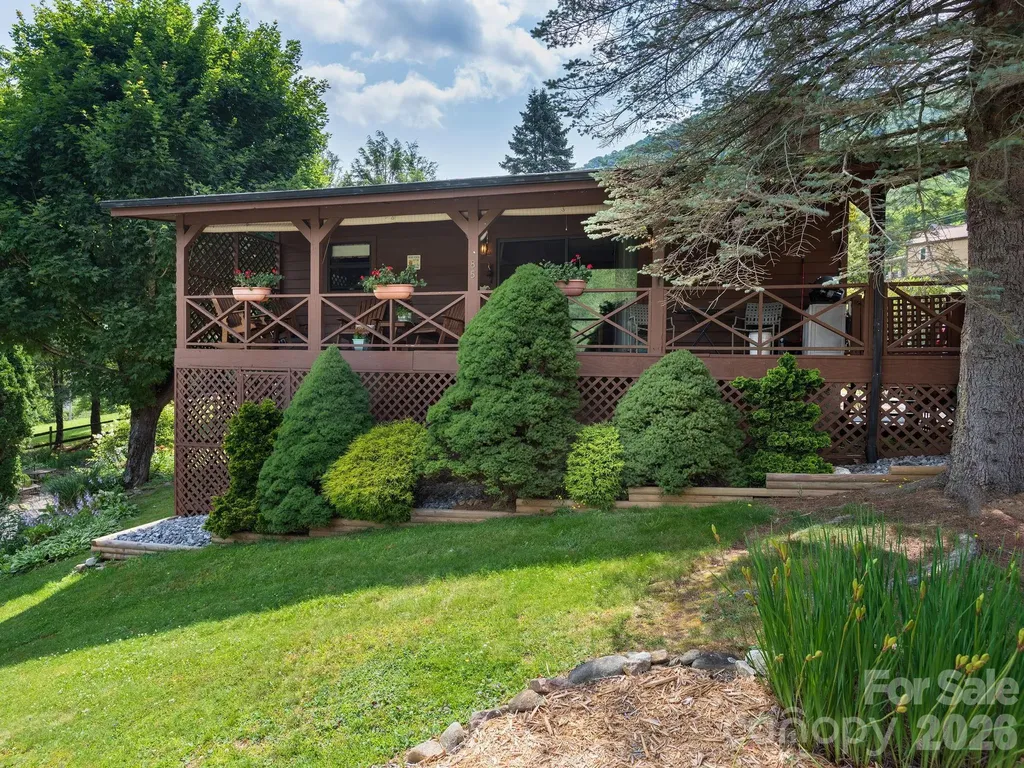 85 Hillcrest Road Maggie Valley NC 28751
