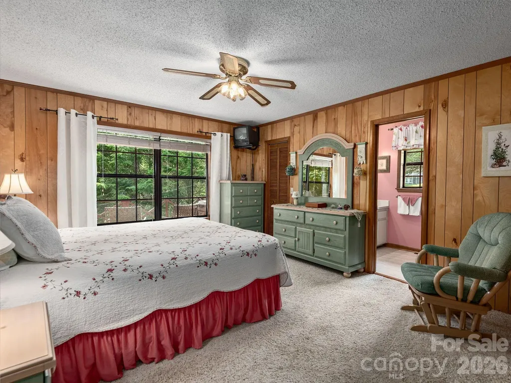 85 Hillcrest Road Maggie Valley NC 28751