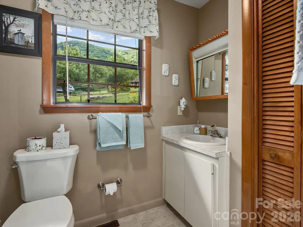 85 Hillcrest Road Maggie Valley NC 28751