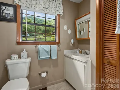 85 Hillcrest Road Maggie Valley NC 28751