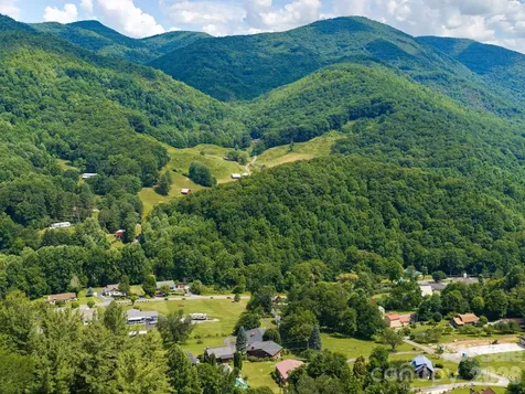 85 Hillcrest Road Maggie Valley NC 28751