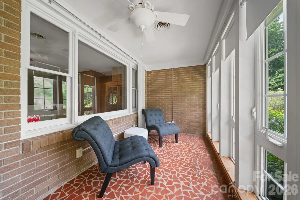 528 Baccus Siding Road Green Mountain NC 28740