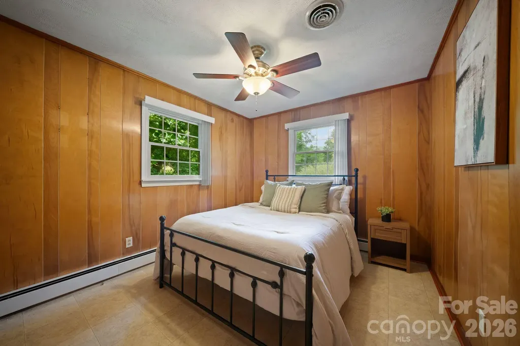 528 Baccus Siding Road Green Mountain NC 28740