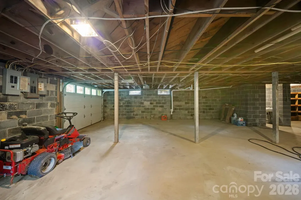 528 Baccus Siding Road Green Mountain NC 28740