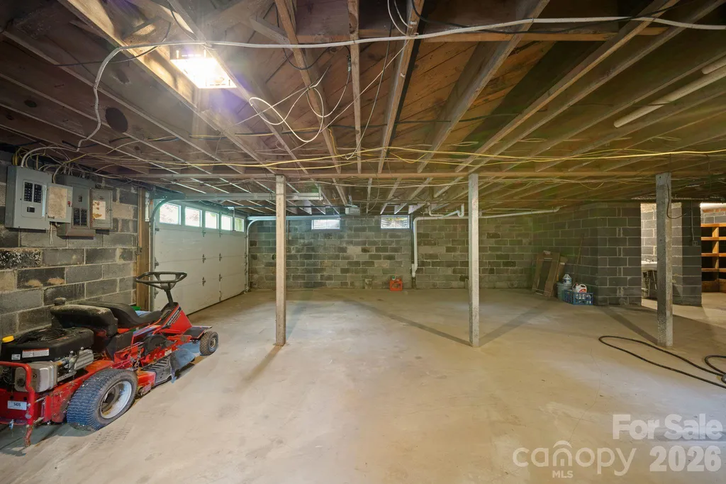 528 Baccus Siding Road Green Mountain NC 28740