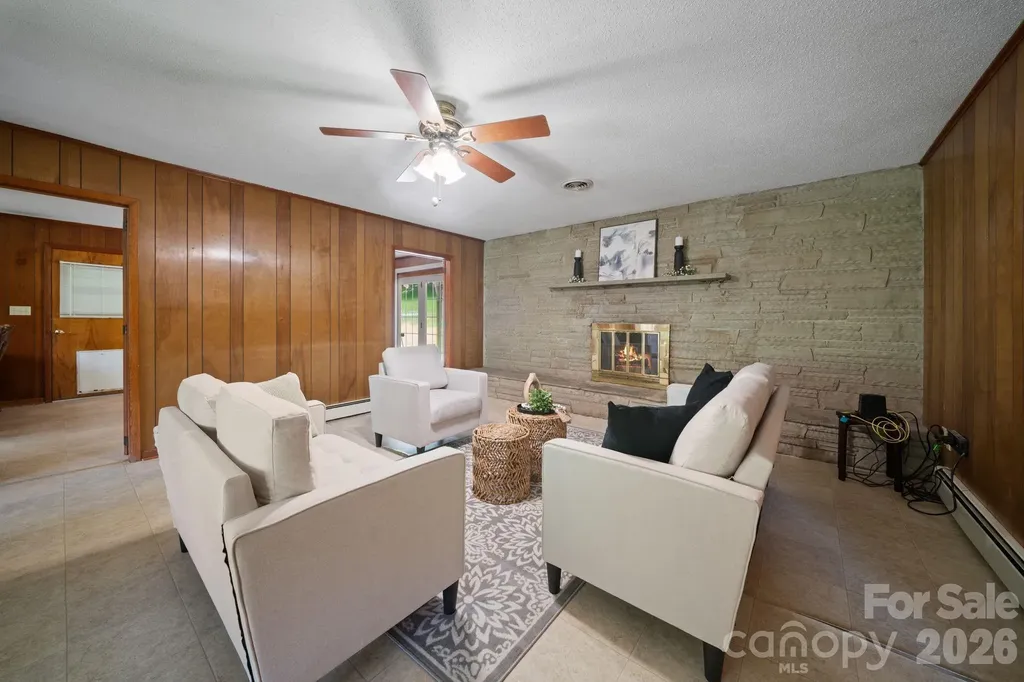 528 Baccus Siding Road Green Mountain NC 28740