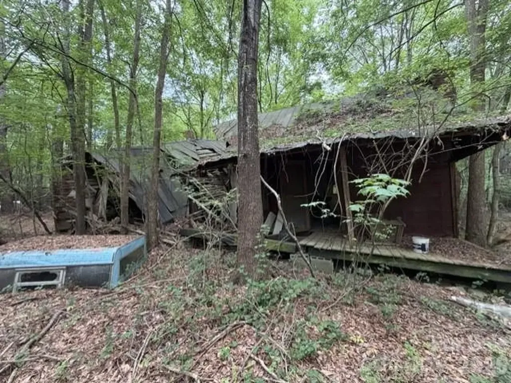 1100 Blacksburg Road Grover NC 28073