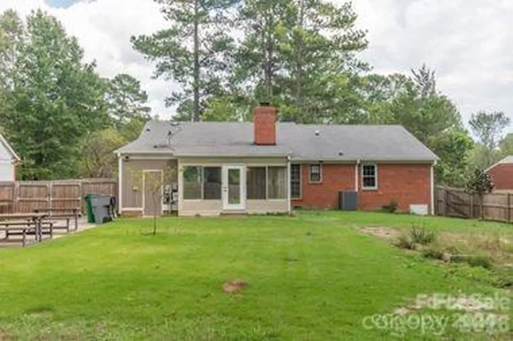 7115 Powder Mill Place Charlotte NC 28277