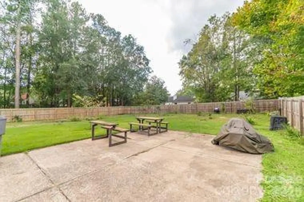 7115 Powder Mill Place Charlotte NC 28277