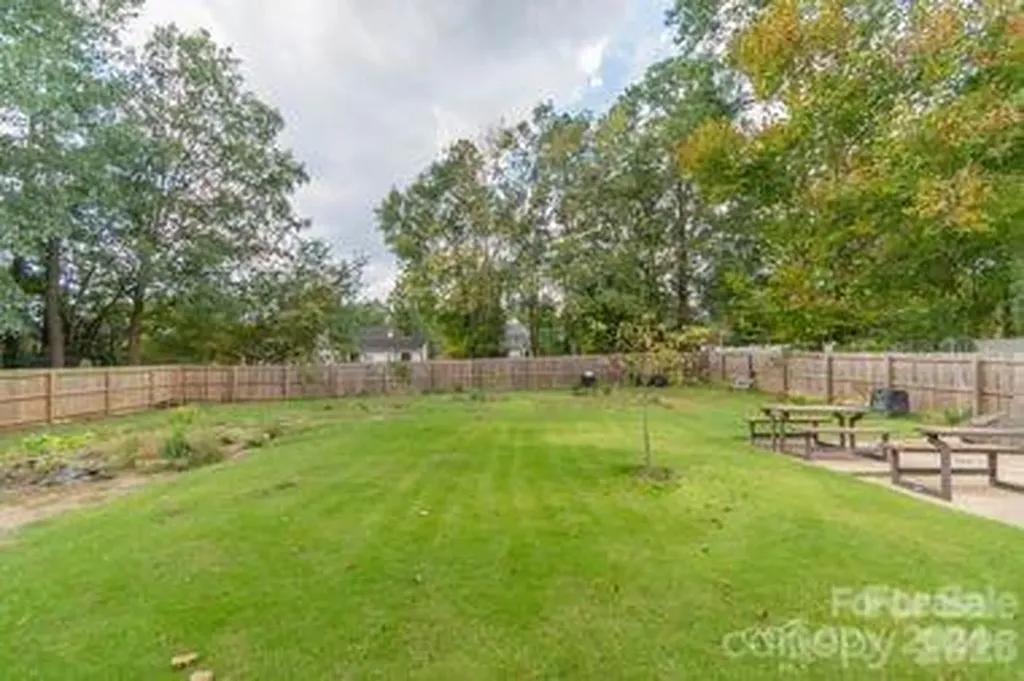 7115 Powder Mill Place Charlotte NC 28277