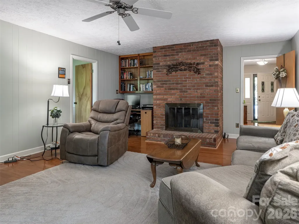 29 Jean Drive Asheville NC 28803