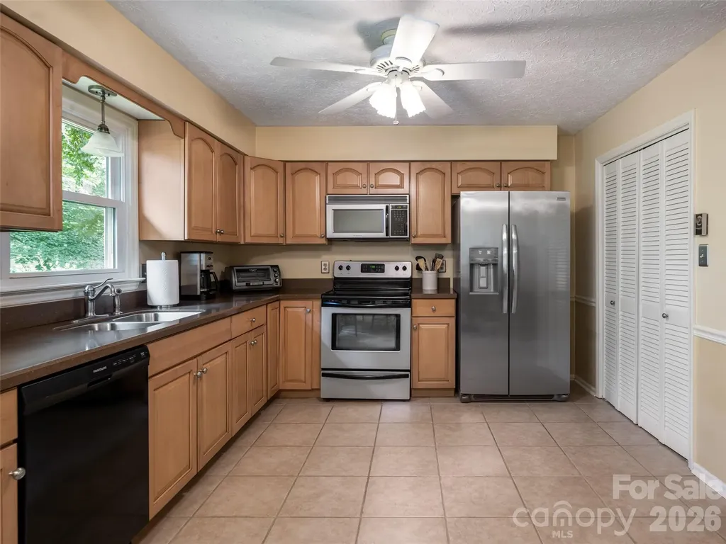 29 Jean Drive Asheville NC 28803