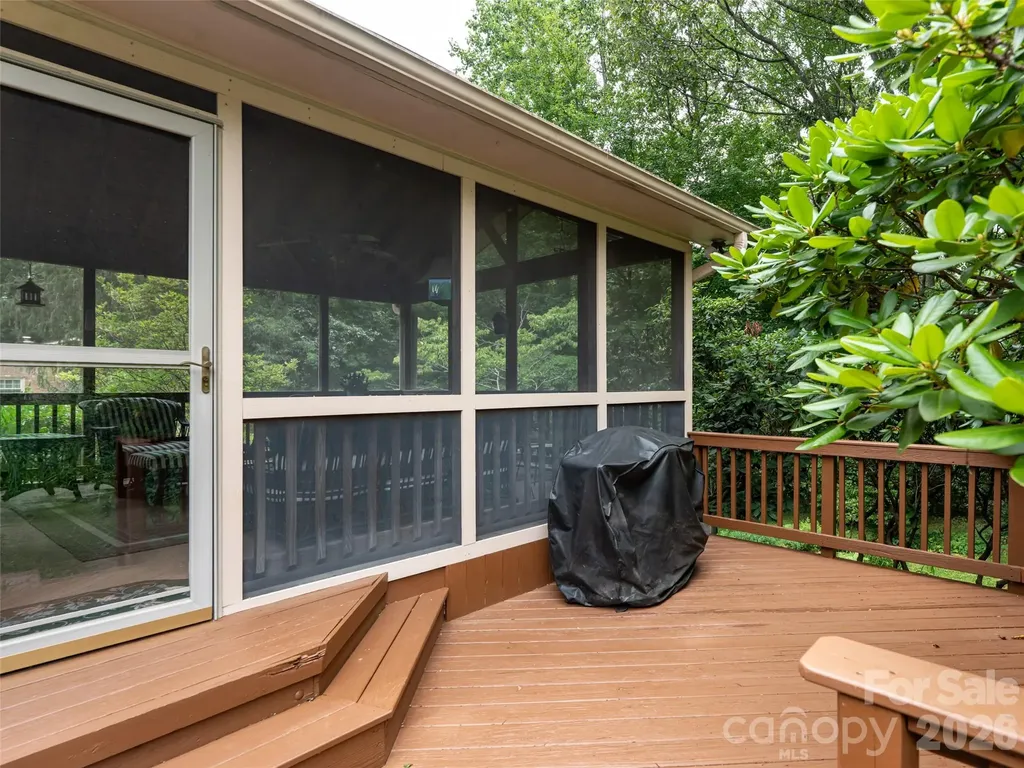 29 Jean Drive Asheville NC 28803