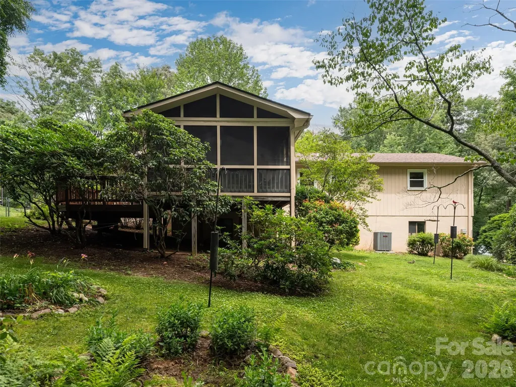 29 Jean Drive Asheville NC 28803