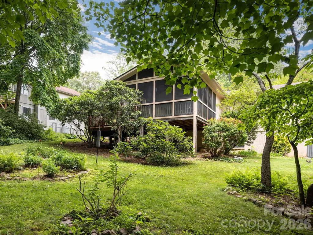29 Jean Drive Asheville NC 28803
