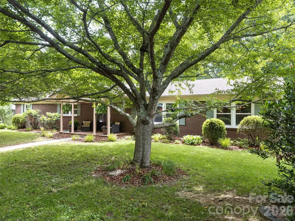 29 Jean Drive Asheville NC 28803