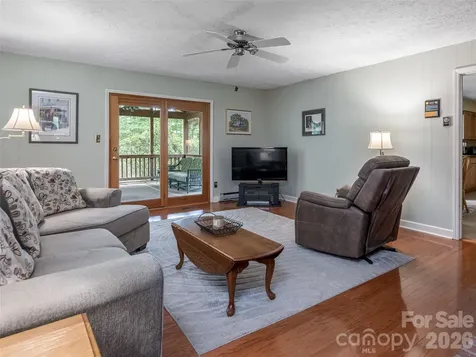 29 Jean Drive Asheville NC 28803