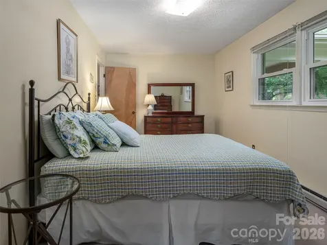29 Jean Drive Asheville NC 28803