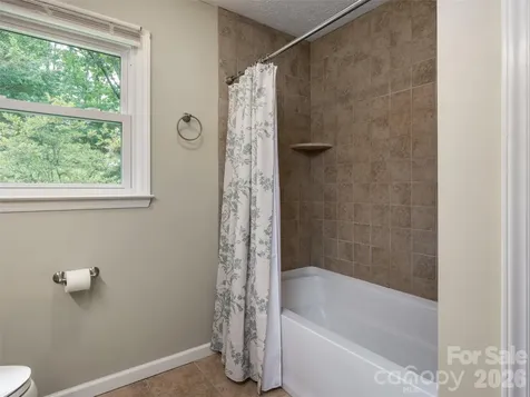 29 Jean Drive Asheville NC 28803