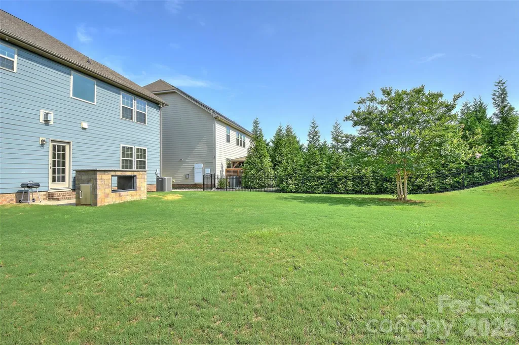 1036 Easley Street Waxhaw NC 28173