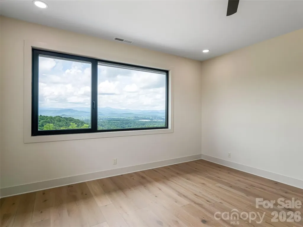 24 S Watchman Drive Hendersonville NC 28791