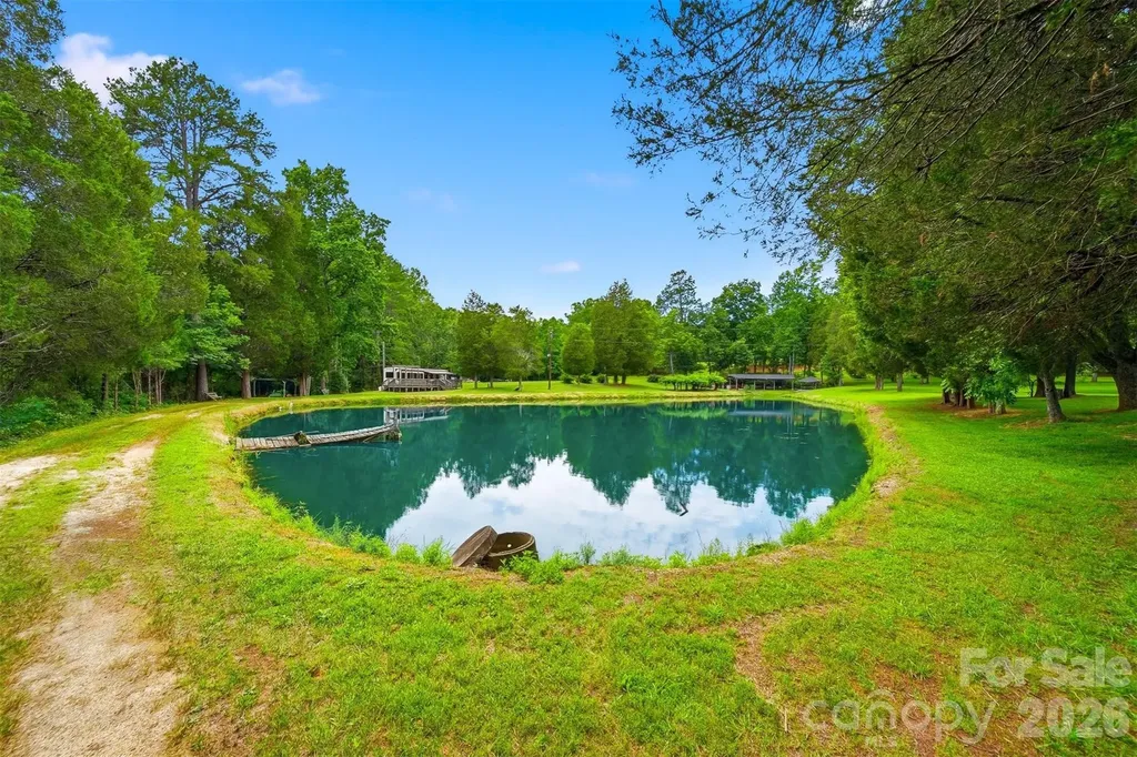 1915 Cedar Pond Road Catawba NC 28609