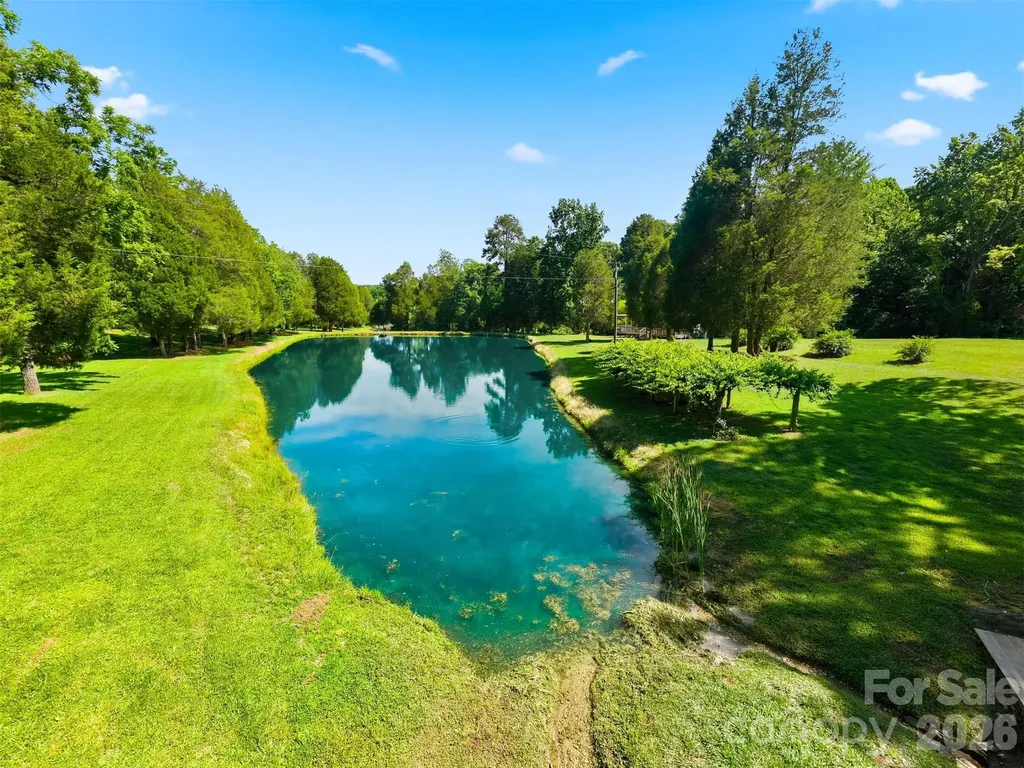 1915 Cedar Pond Road Catawba NC 28609