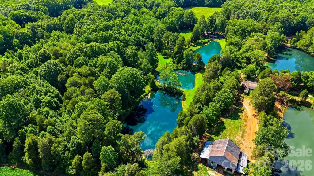 1915 Cedar Pond Road Catawba NC 28609