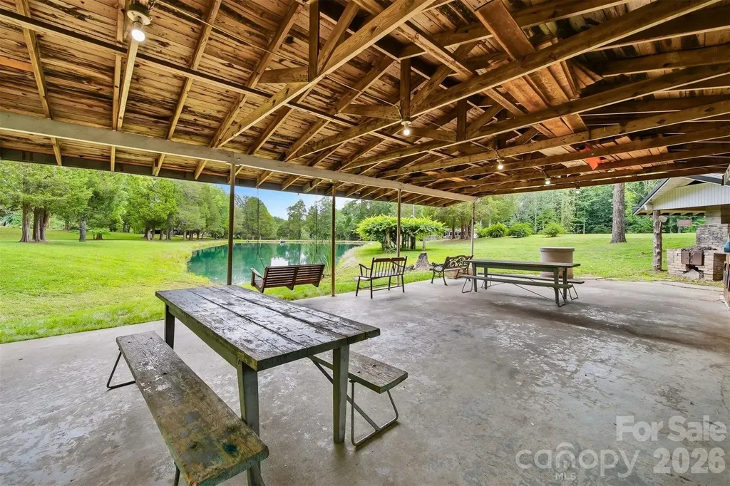 1915 Cedar Pond Road Catawba NC 28609