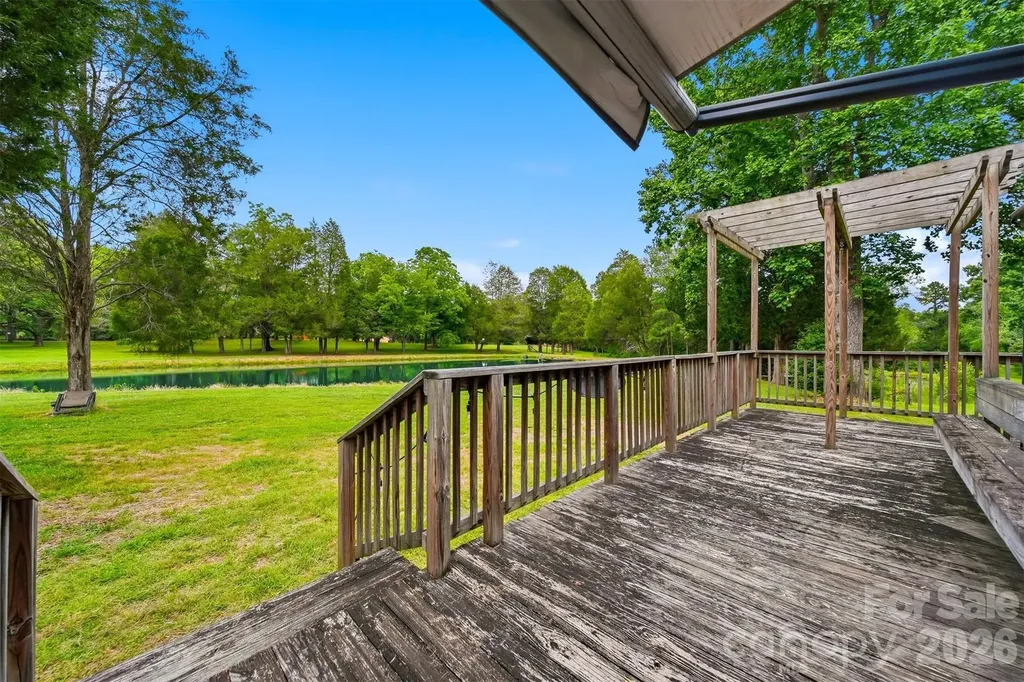 1915 Cedar Pond Road Catawba NC 28609