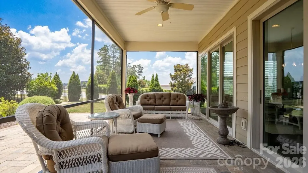 261 Stone Mountain Way Denver NC 28037