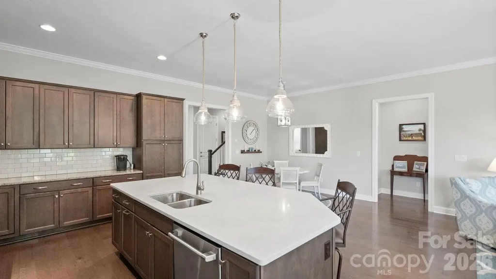 261 Stone Mountain Way Denver NC 28037