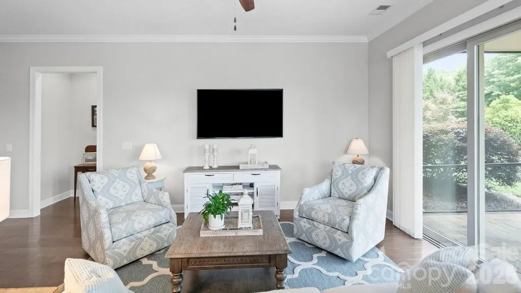 261 Stone Mountain Way Denver NC 28037