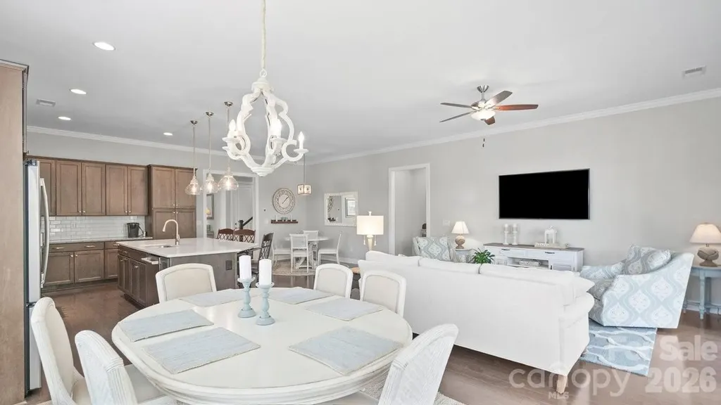 261 Stone Mountain Way Denver NC 28037