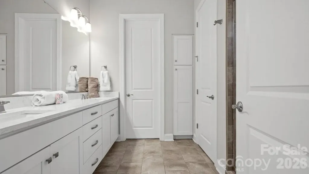 261 Stone Mountain Way Denver NC 28037