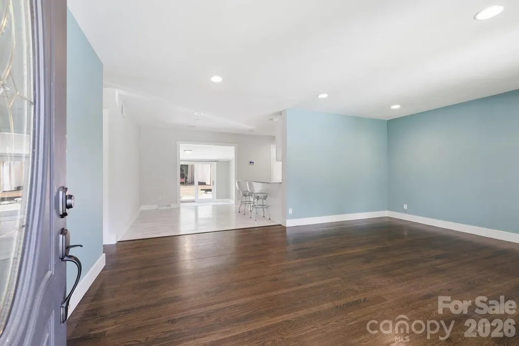 4116 Tipperary Place Charlotte NC 28215