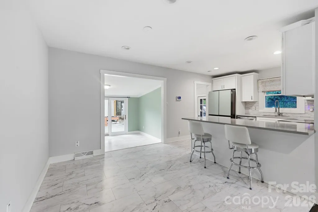 4116 Tipperary Place Charlotte NC 28215