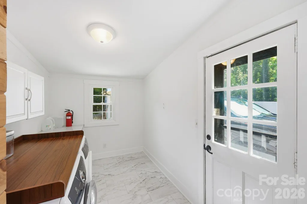 4116 Tipperary Place Charlotte NC 28215