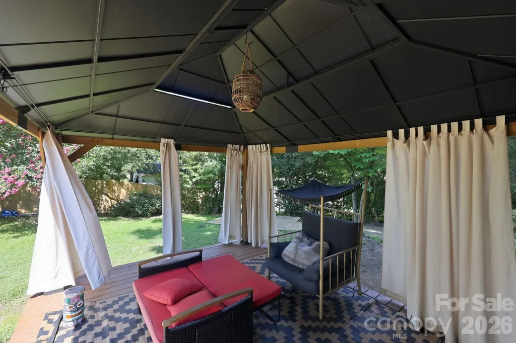4116 Tipperary Place Charlotte NC 28215