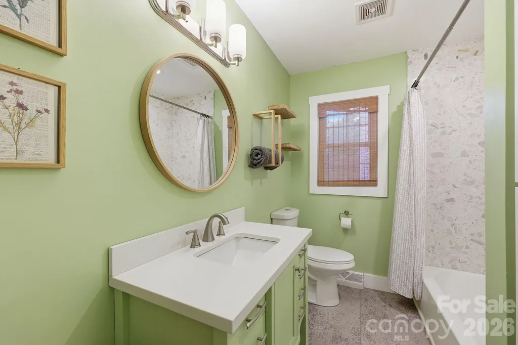 4116 Tipperary Place Charlotte NC 28215