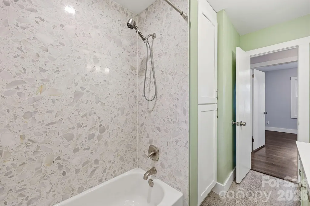 4116 Tipperary Place Charlotte NC 28215