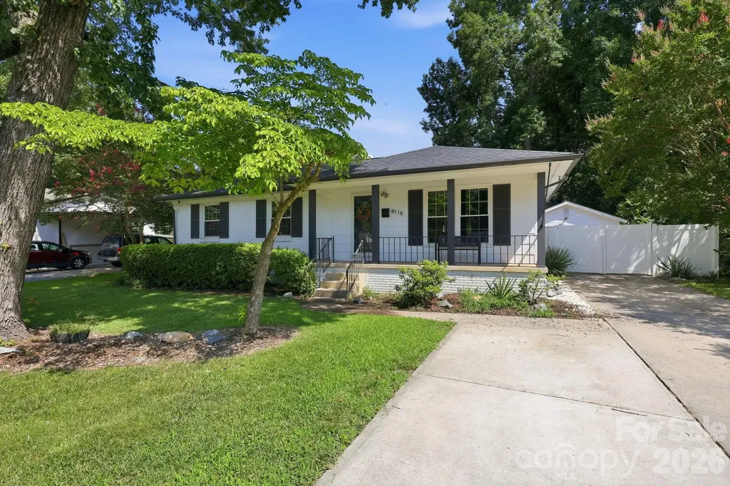 4116 Tipperary Place Charlotte NC 28215