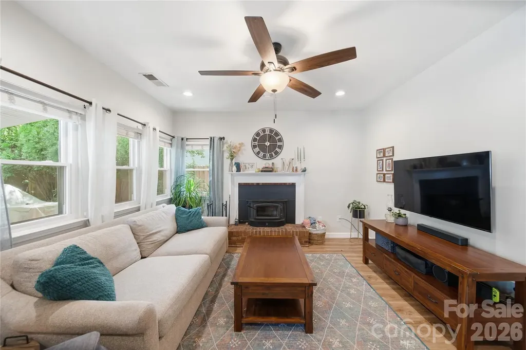 13707 Seaton Drive Charlotte NC 28227