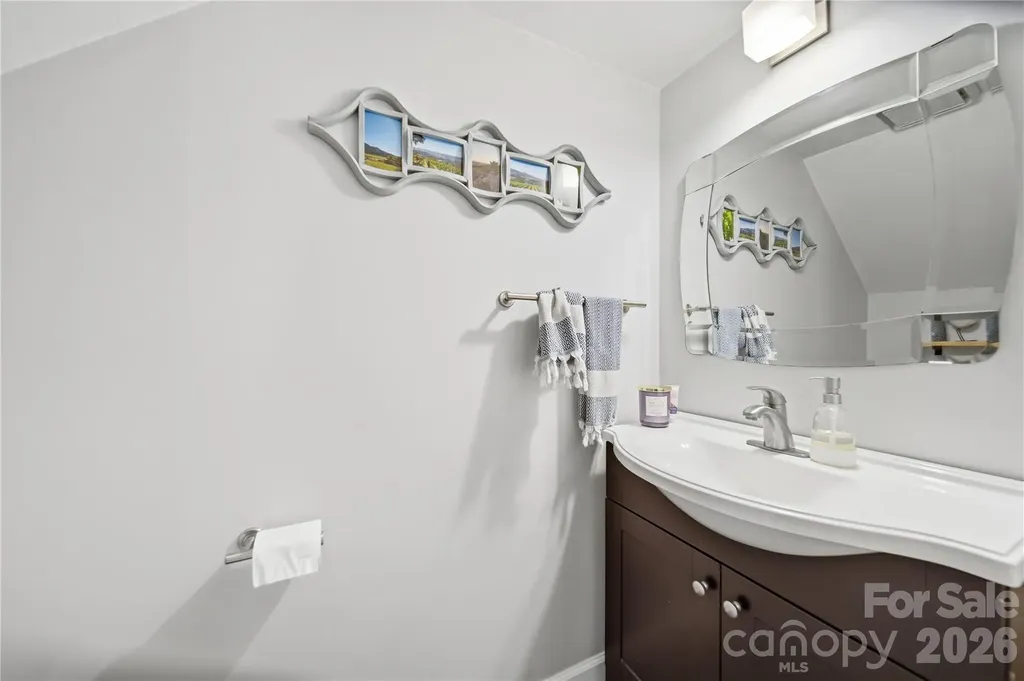 13707 Seaton Drive Charlotte NC 28227