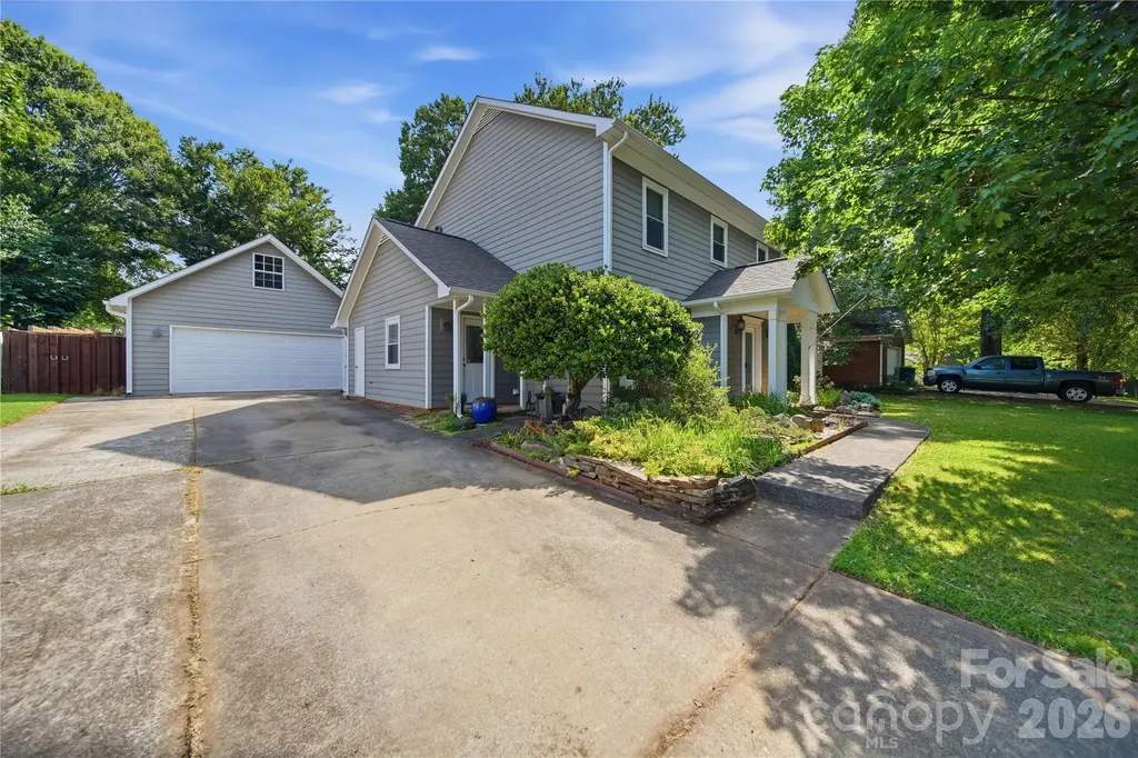 13707 Seaton Drive Charlotte NC 28227